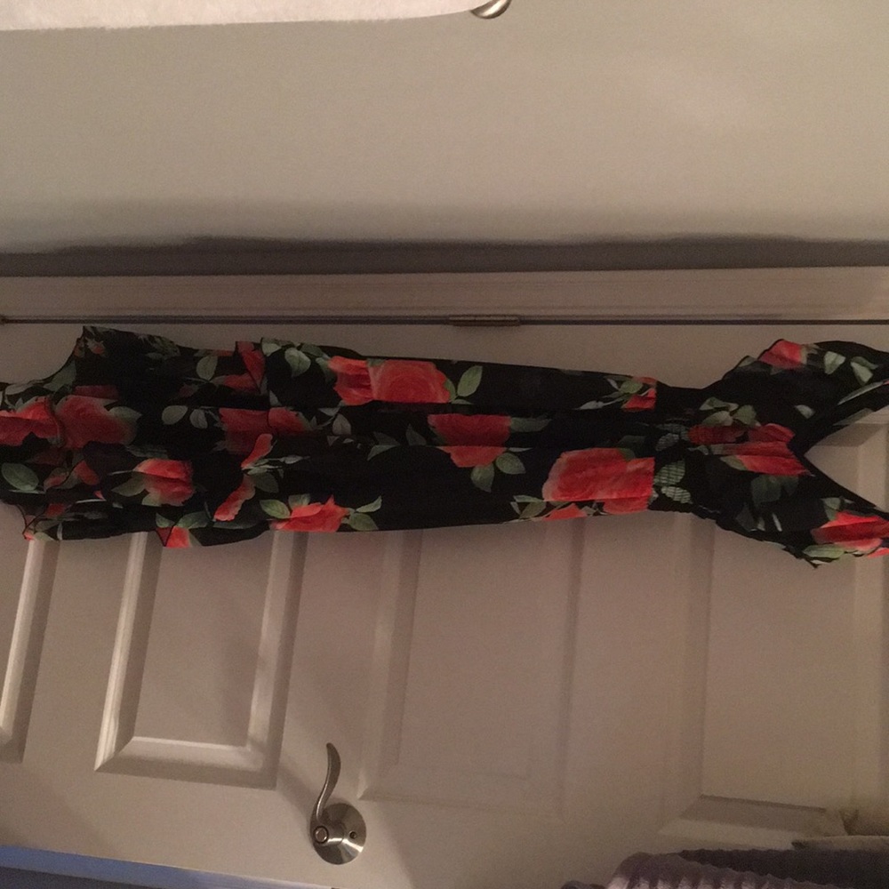Cute short to long dress!